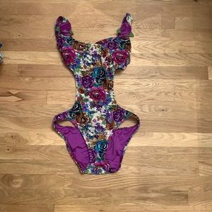 betsy johnson swimsuit